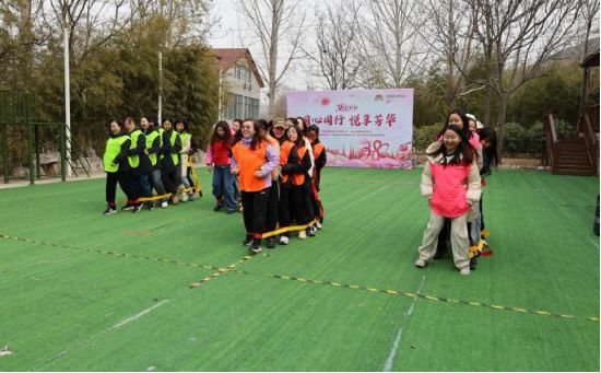 动妇女节┃能源巾帼“心”连“新”PG麻将胡了试玩“三八”国际劳(图1)
