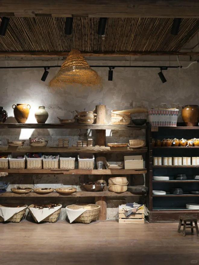 生意:从文化再造到当代生活提案麻将胡了试玩模拟器民艺品牌的新(图12) 生意:从文化再造到当代生活提案麻将胡了试玩模拟器民艺品牌的新(图12)